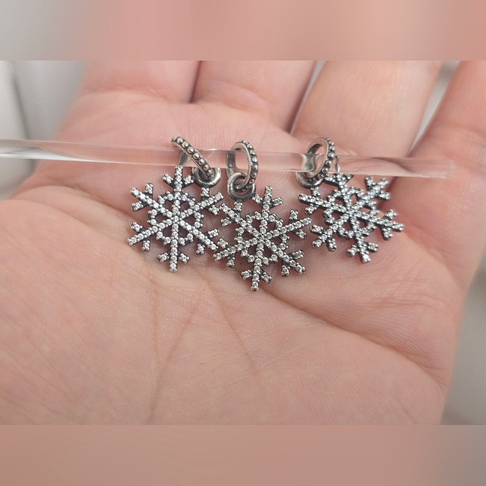 Pandora silver snowflake dangle